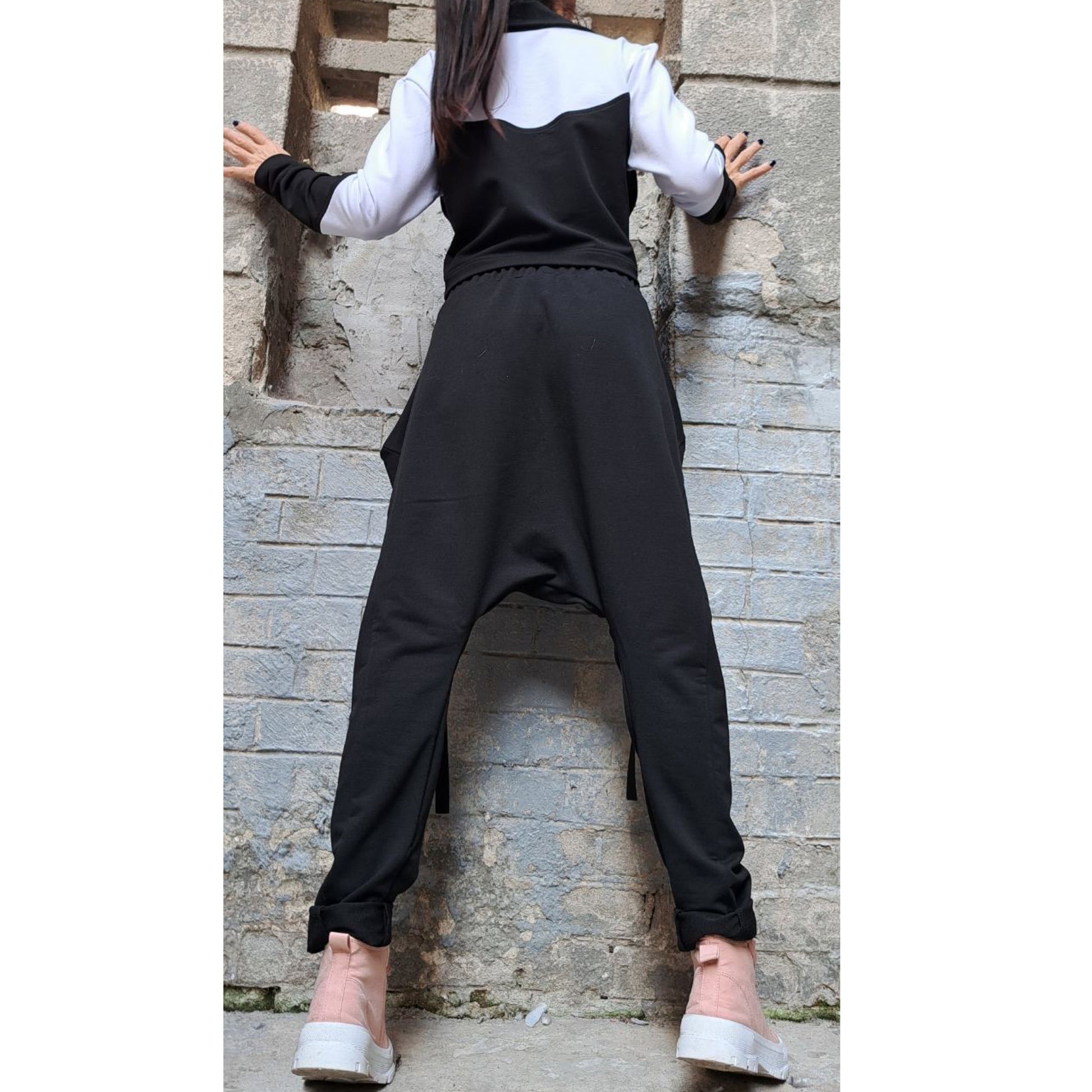 Daywear Black White Outwear Woman Outfit - Handmade clothing from AngelBySilvia - Top Designer Brands 