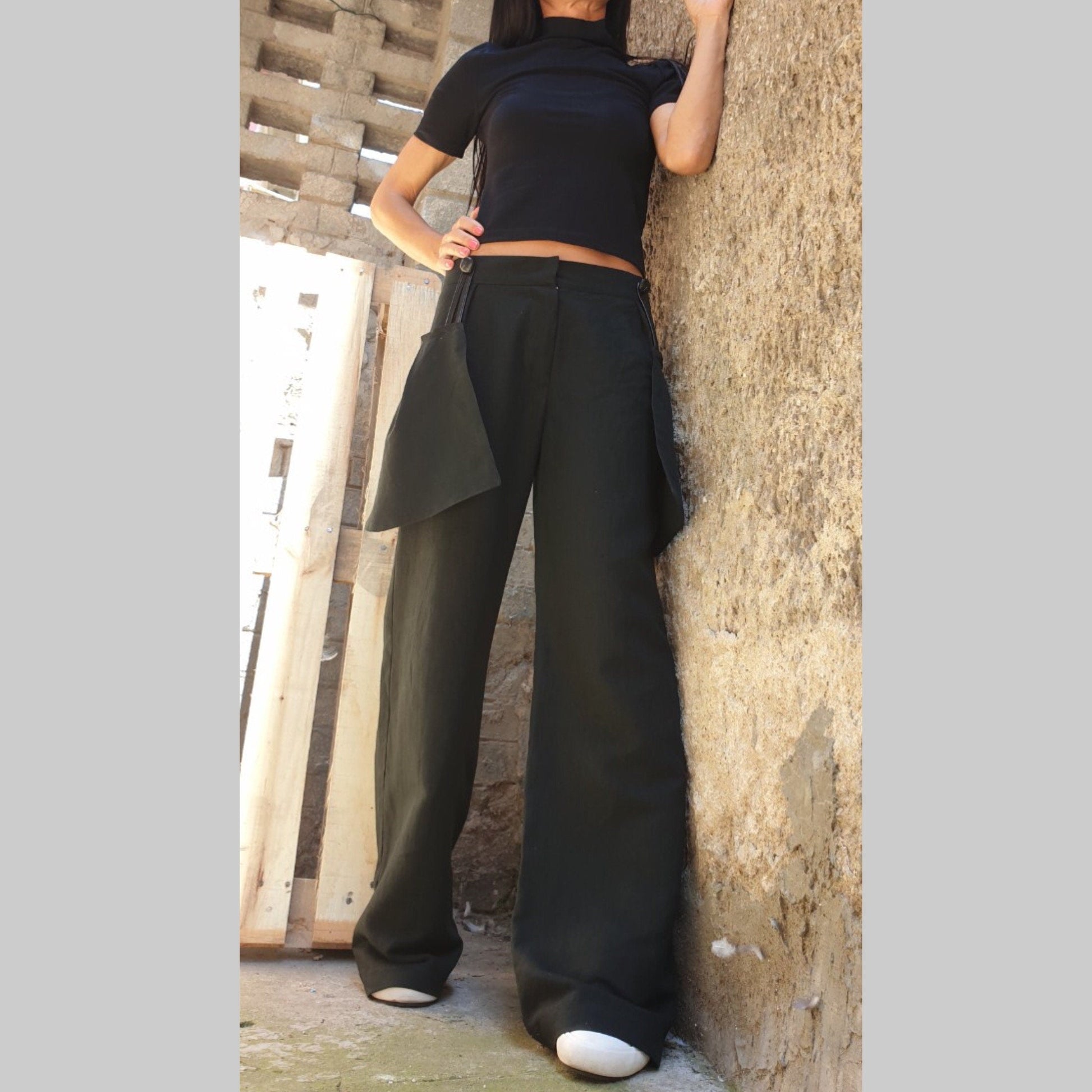 Outer Pockets Pants - Handmade clothing from AngelBySilvia - Top Designer Brands 